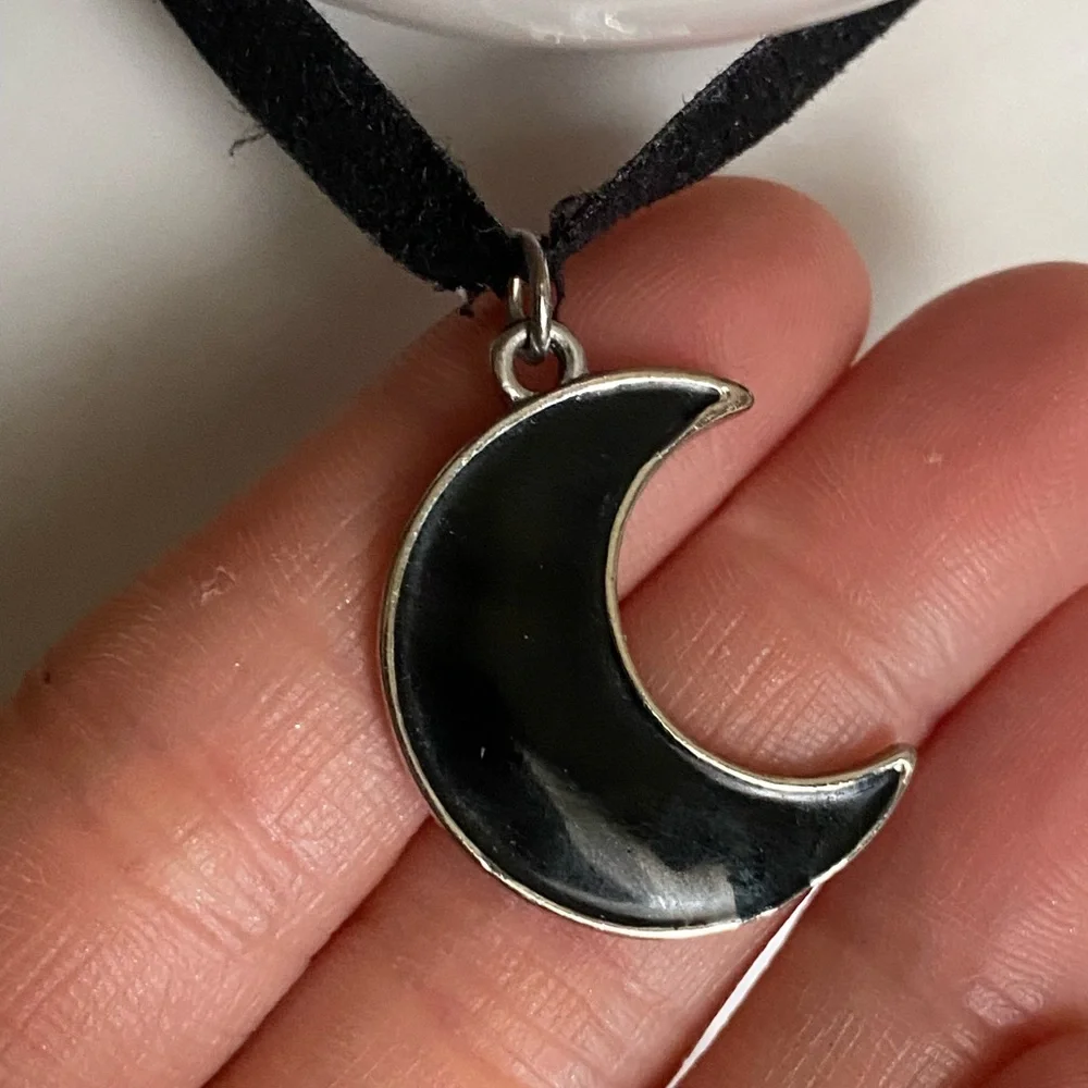 Hot Topic black crescent moon enamel charm necklace